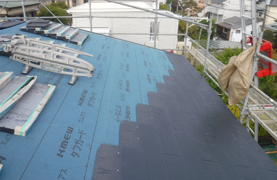 屋根の修理やリフォームにおける最善の施工内容をご提案 | 神奈川で大規模修繕をお考えなら興和産業株式会社へ